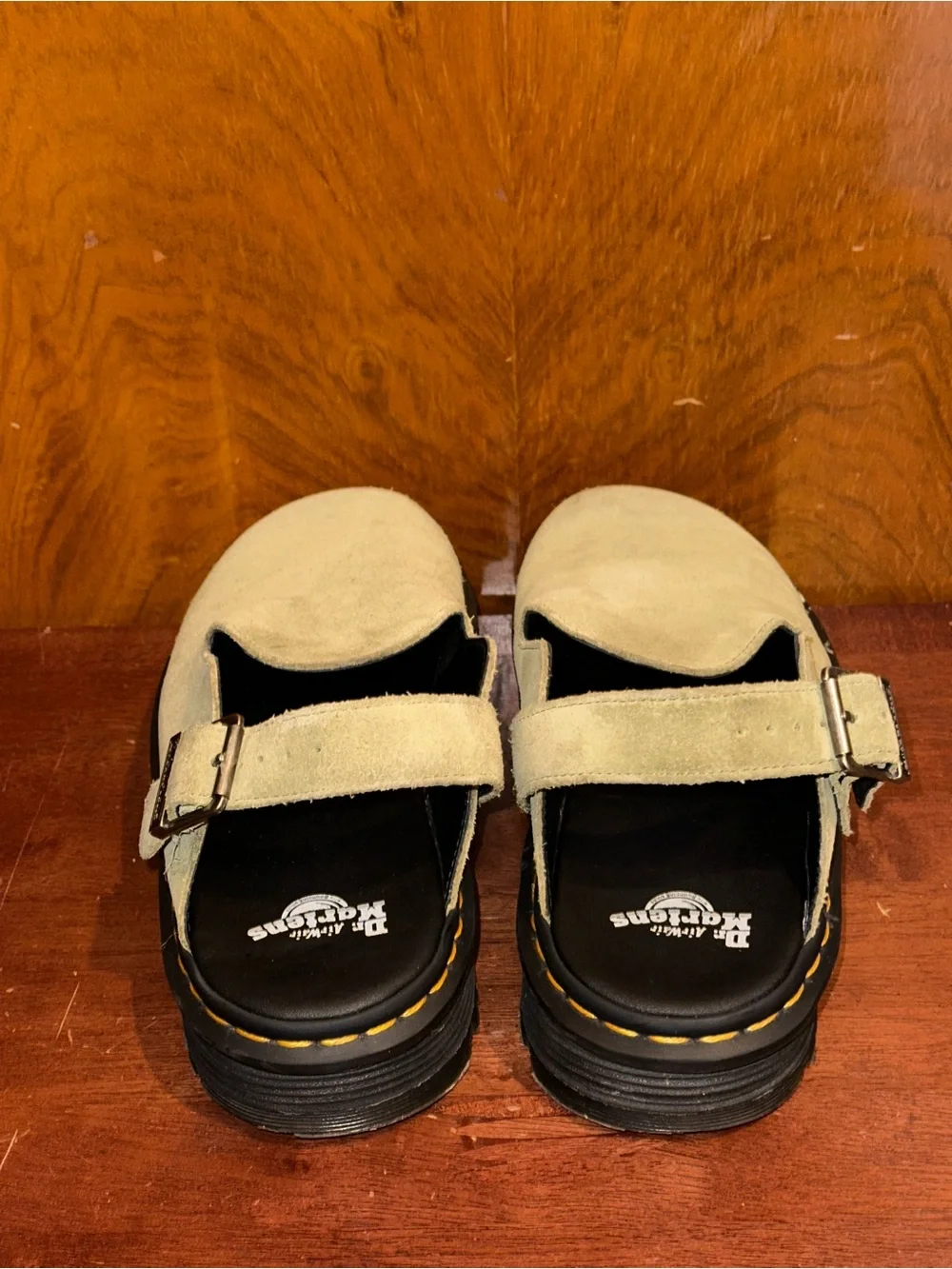 N/A dr martens